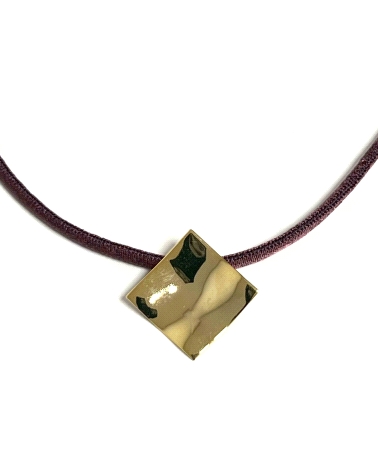 LATON DORADO COLLAR