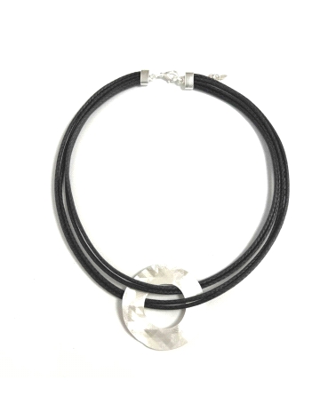 LATON COLLAR